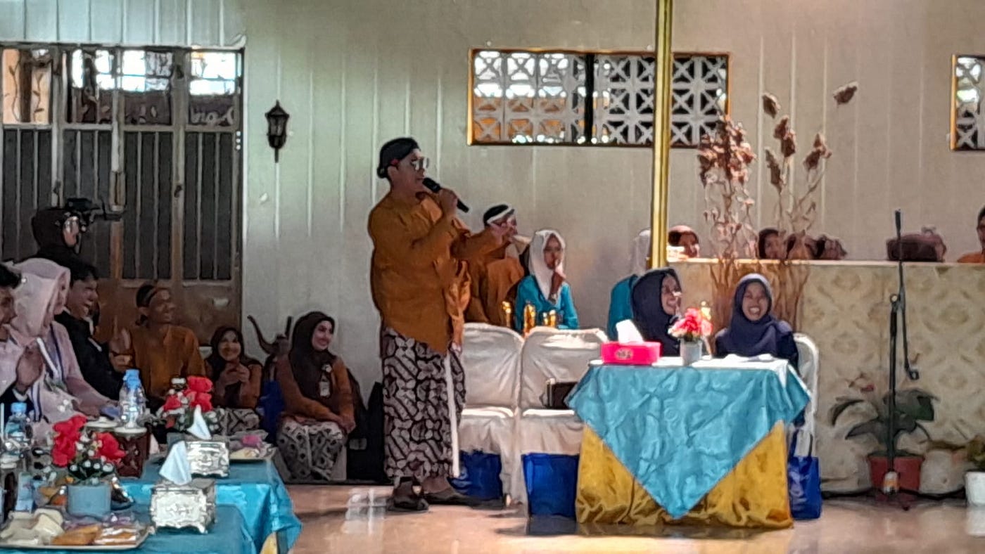 Master of Ceremony Team Contributes to the Success of MTsN 6 Bantul Graduation and Tahfiz Ceremony