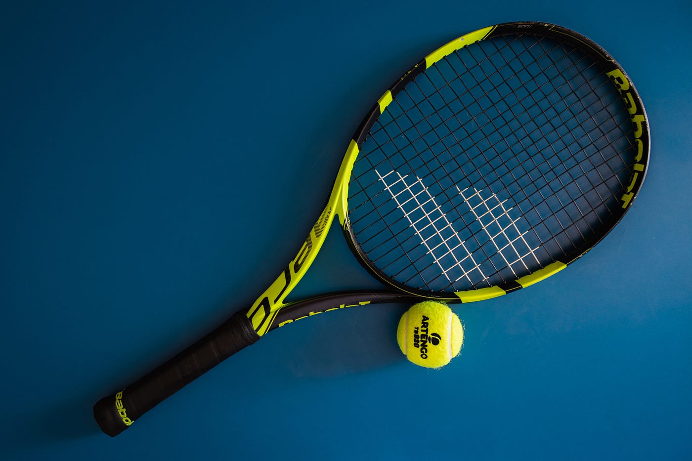 How to choose the right tennis racket? | by Becic | Medium