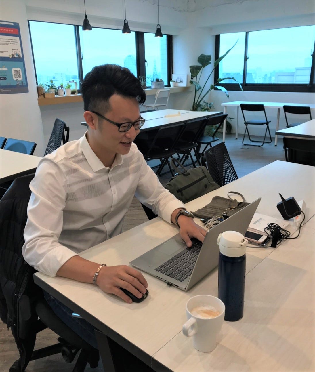 不是每個人都想走一樣的路— Len. 清大計量財務金融學系畢業，卻只想把能賺錢的金融技能當作興趣專長，挑戰在不同領域裡… | by Monospace  | Monospace | Medium