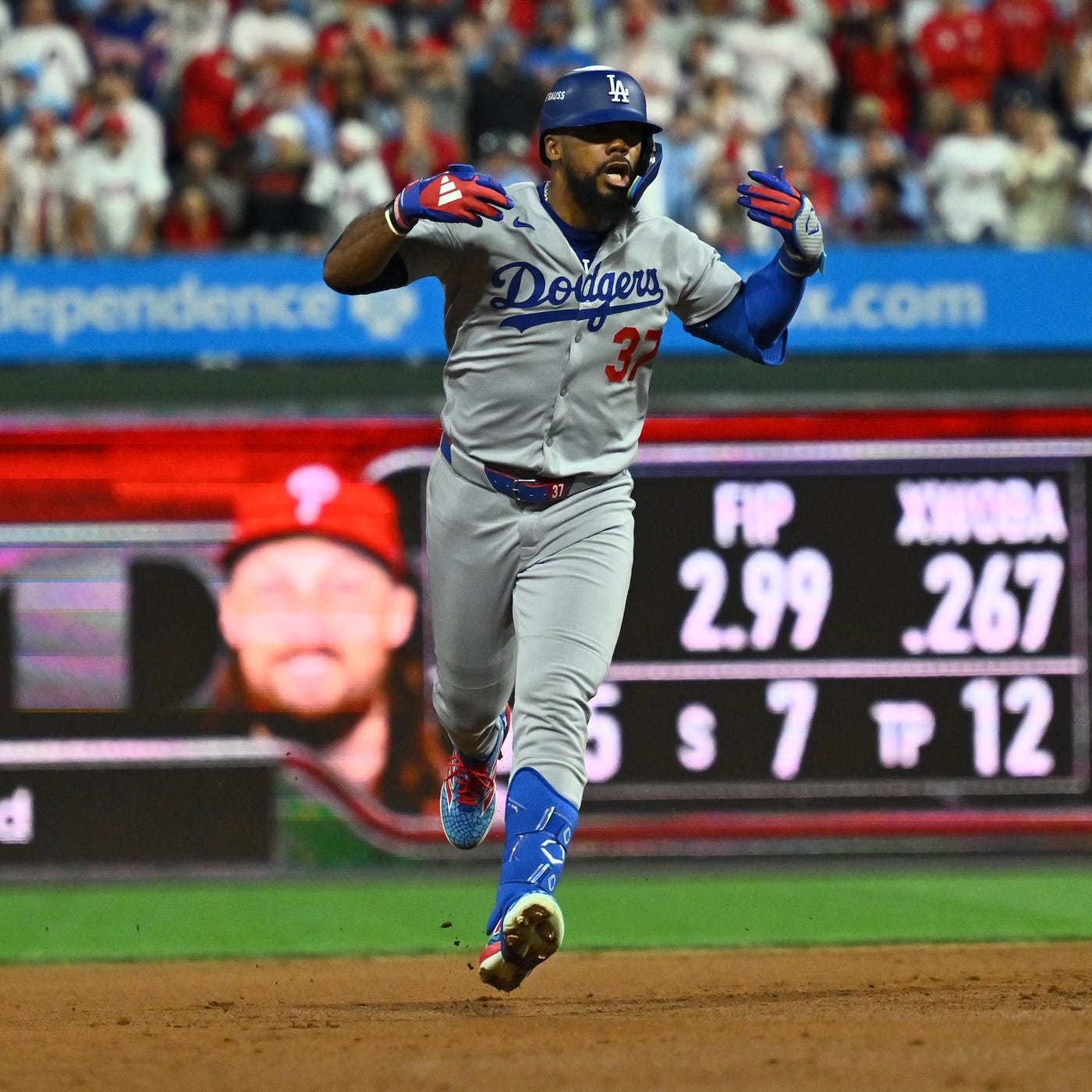 2025 NLDS: Teoscar Hernández takes his game-changing hit streak to