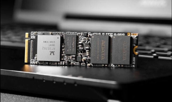 What's different about XPG NVMe SSD 1TB SX8800 and SX8100？ | by Mai 's life  | Medium