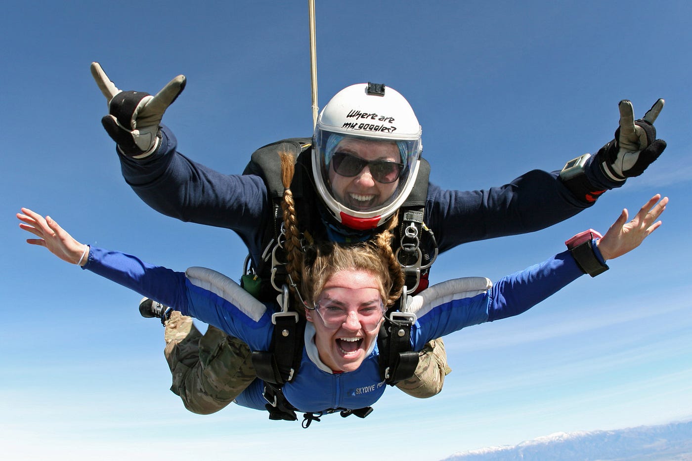 The Complete Beginner’s Safety Guide to Skydiving and Scuba Diving — Gear, Limits, and What No One…