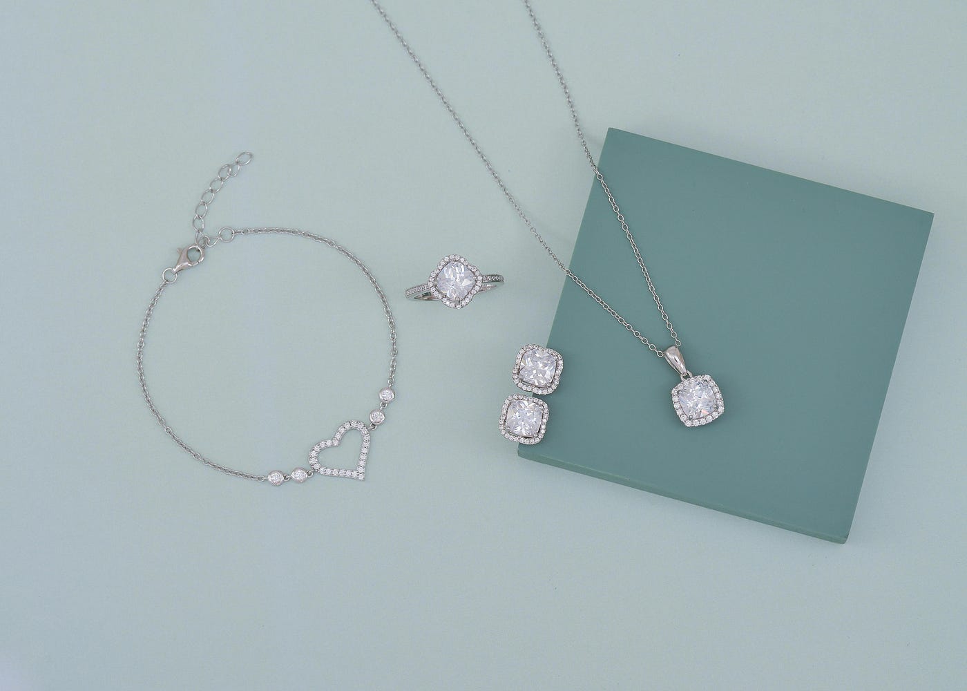 Minimalist Jewelry for Everyday Diamond Luxury | Lab-Grown Jewelry
