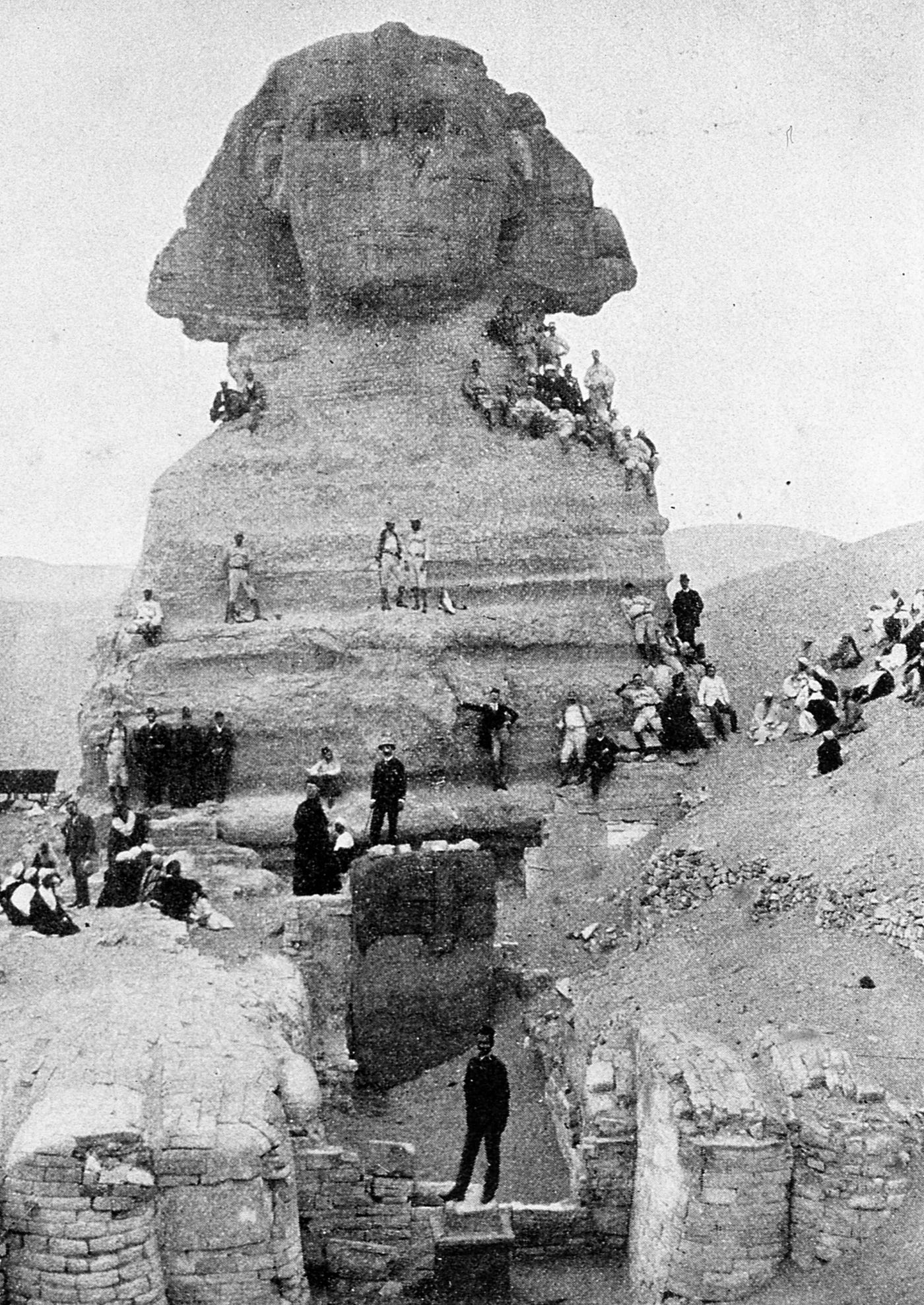 Baseballists at the Sphinx