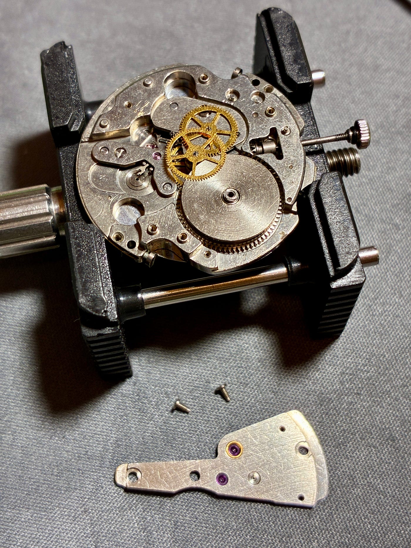 Servicing Seiko Sportsmatic Calendar 7625–8041 (7625D): Daini