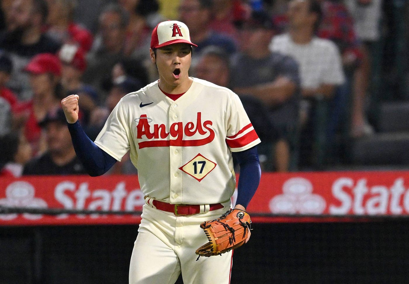 Logan Gilbert won't back down from hot-hitting Mike Trout and it