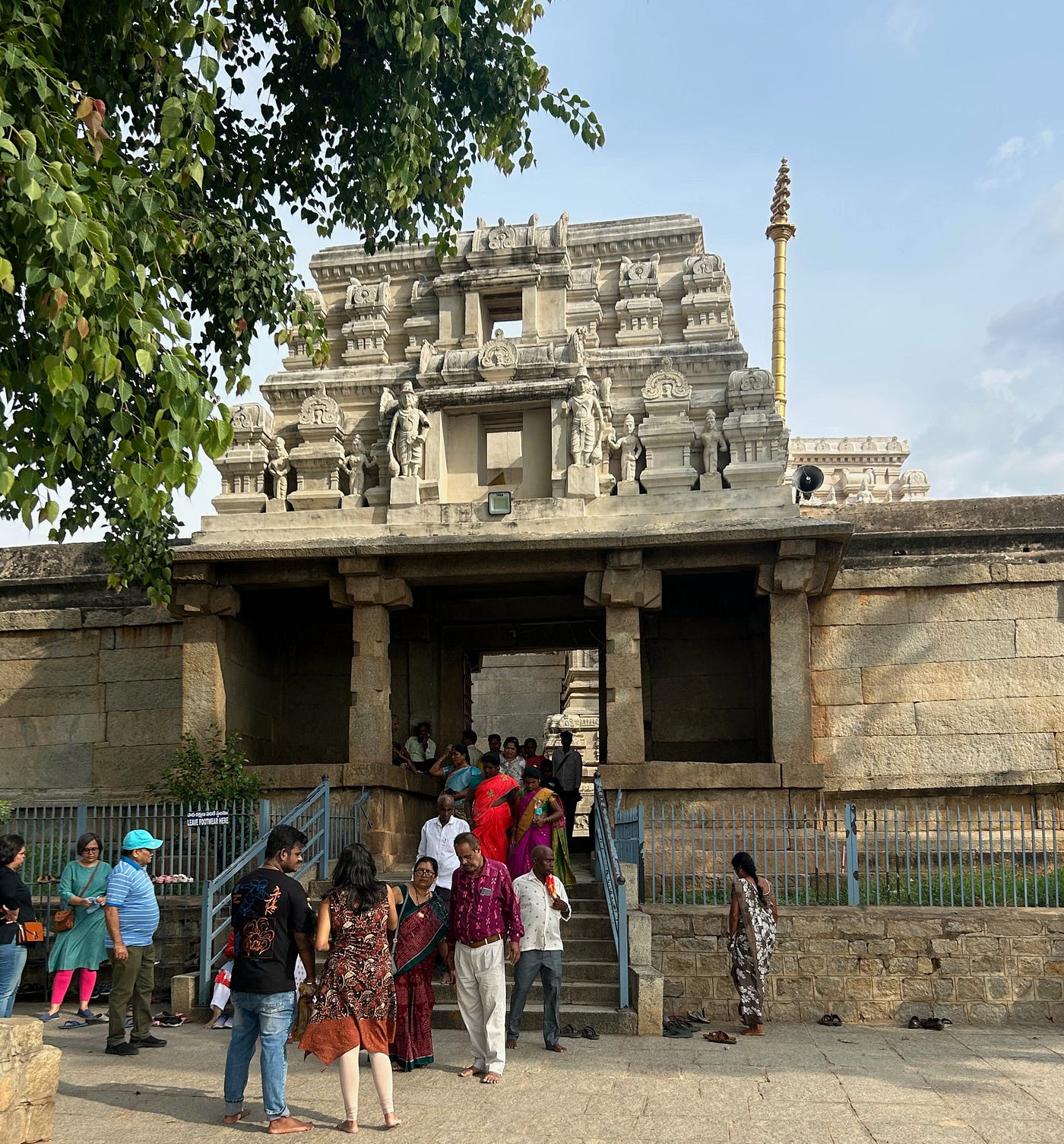 A Day Trip to Lepakshi: Stone That Comes Alive
