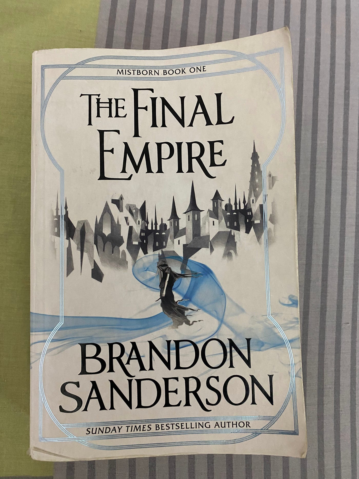 Mistborn: The Final Empire (Mistborn Series #1) by Brandon
