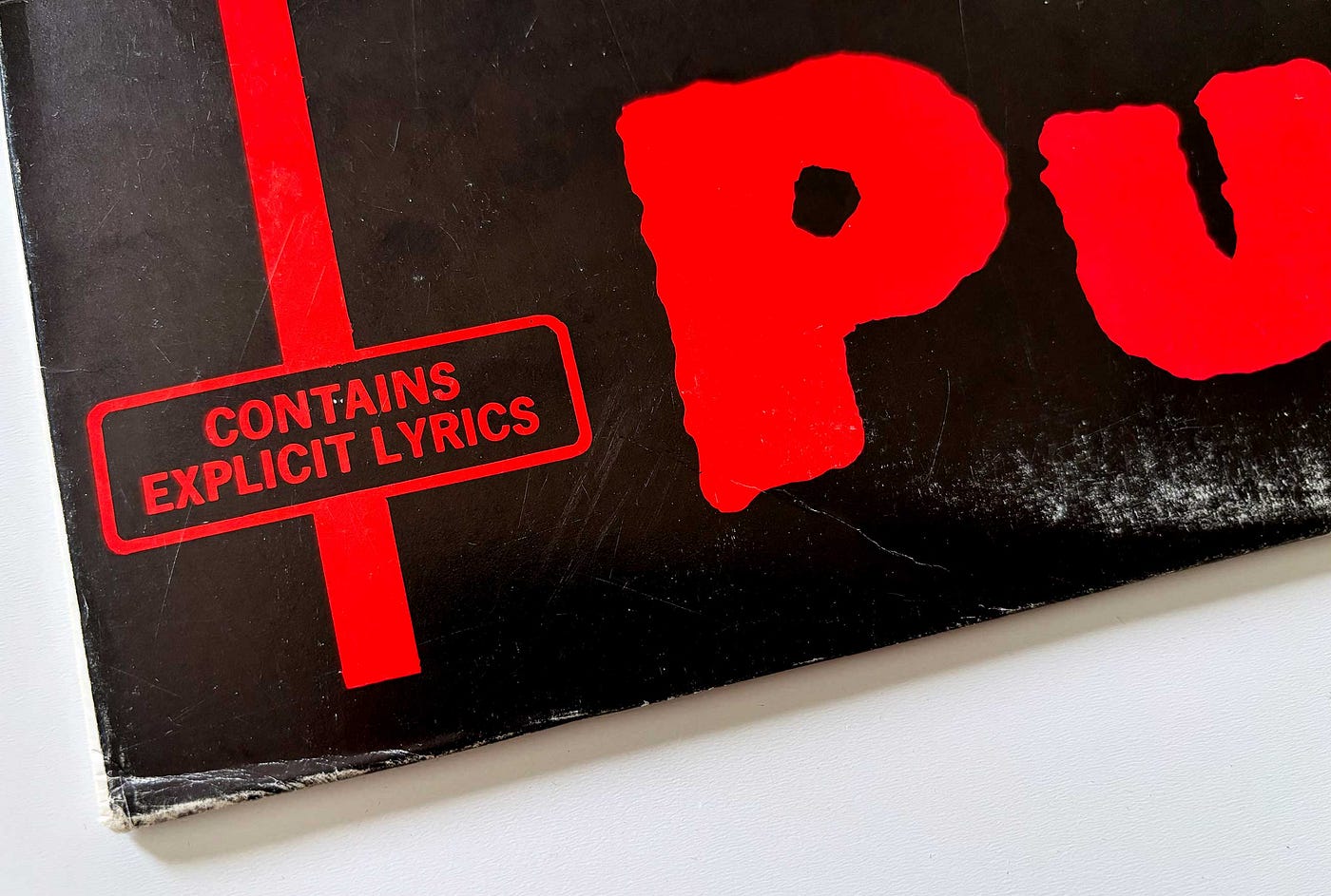 Warning label. Image copyright Jesse Karjalainen.