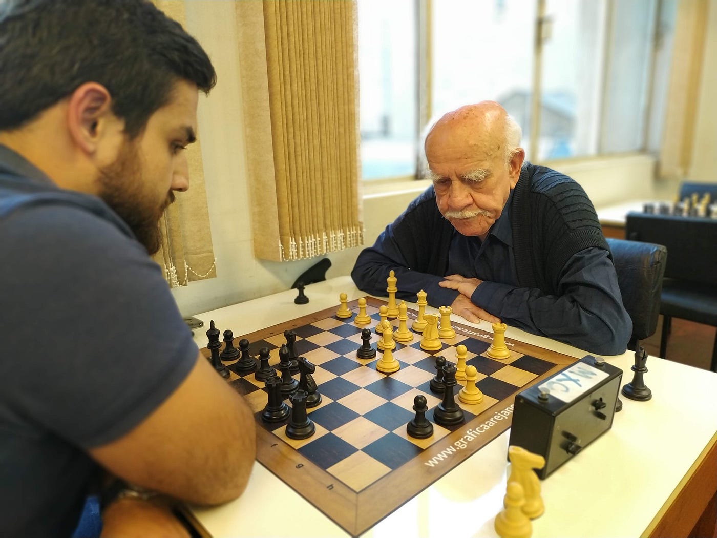 Clube de xadrez de Porto Alegre realiza torneio em homenagem a enxadrista  gaúcho com a presença de dois campeões brasileiros