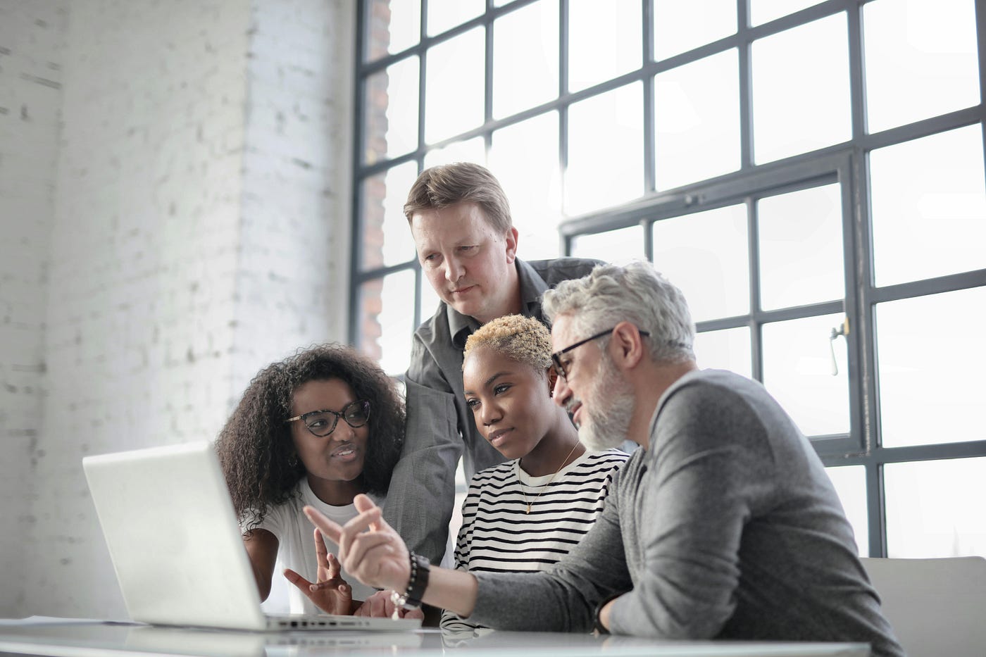 How to Bridge the Generational Communication Gap at Work in 2026