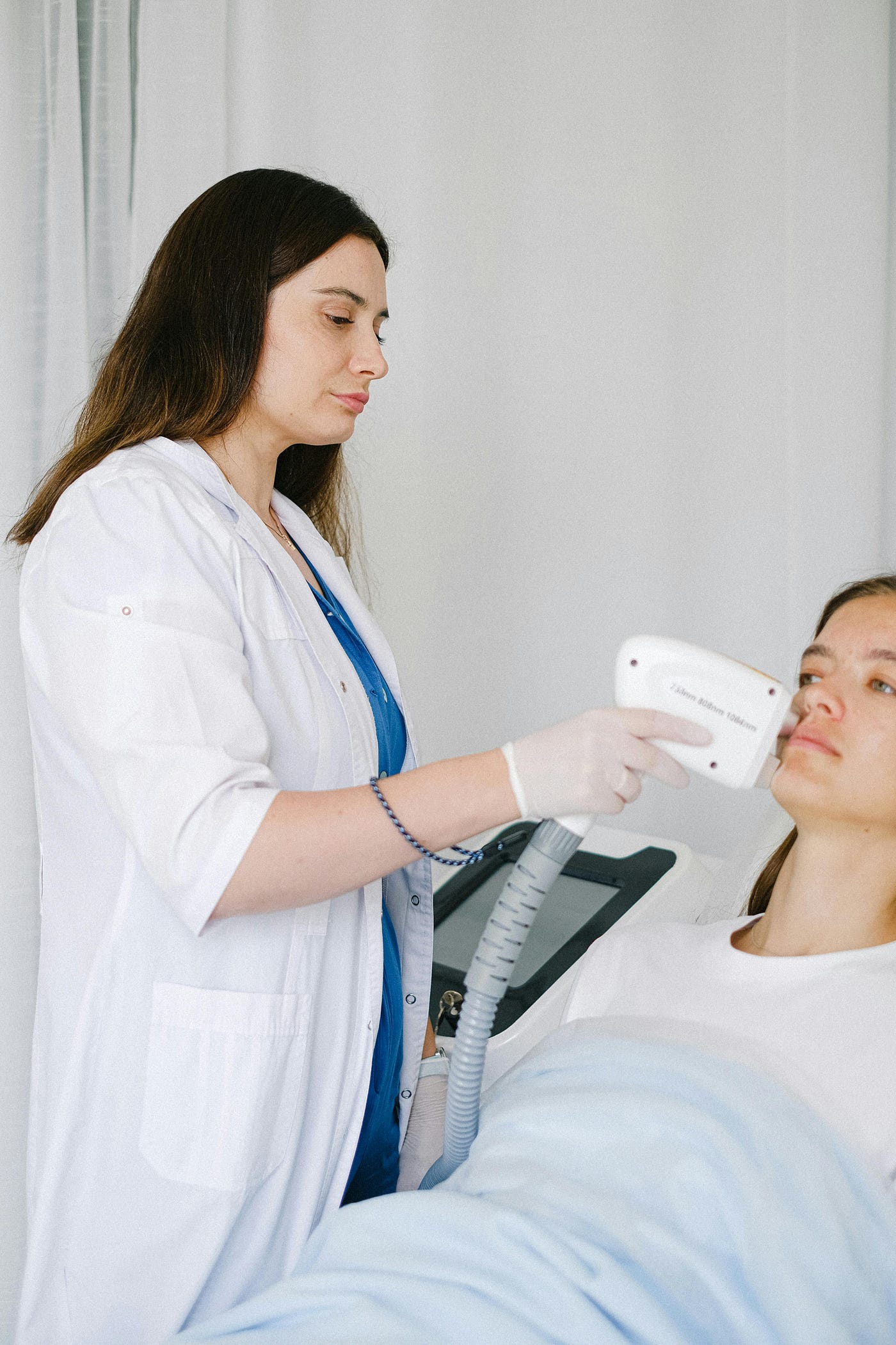 Looking for Smooth Skin? Here’s Where to Book Hair Removal in Kuwait City