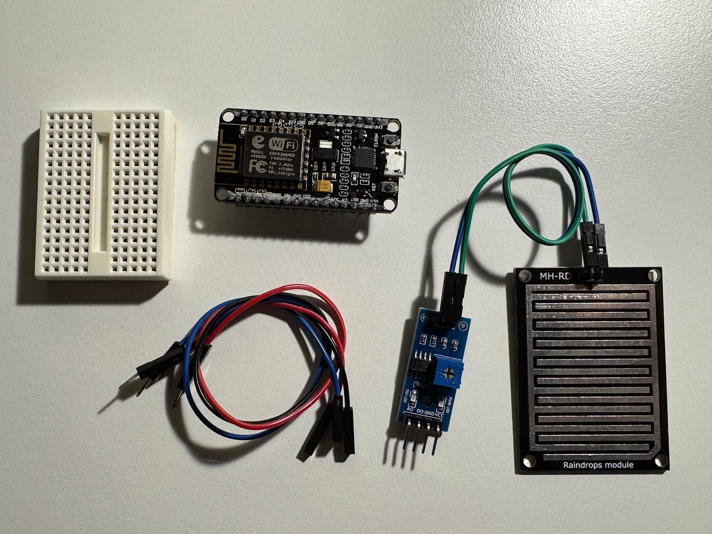 NodeMCU ESP8266 with Rain Sensor [Arduino] to control Somfy Tahoma API / Awningns [io:homecontrol]…