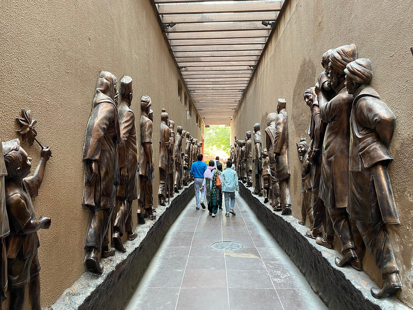 The narrow entrance to Jallianwala Bagh, which Dyer’s troops blocked to ensure no one could escape the firing. Photo by Tamjeed Ahmed, via Wikimedia Commons (CC BY-SA 4.0).
