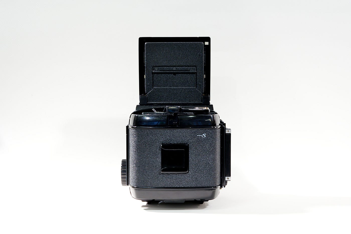 全能。中幅。沉實。：Mamiya RB67 Pro S. 攝影像一度魔法的門