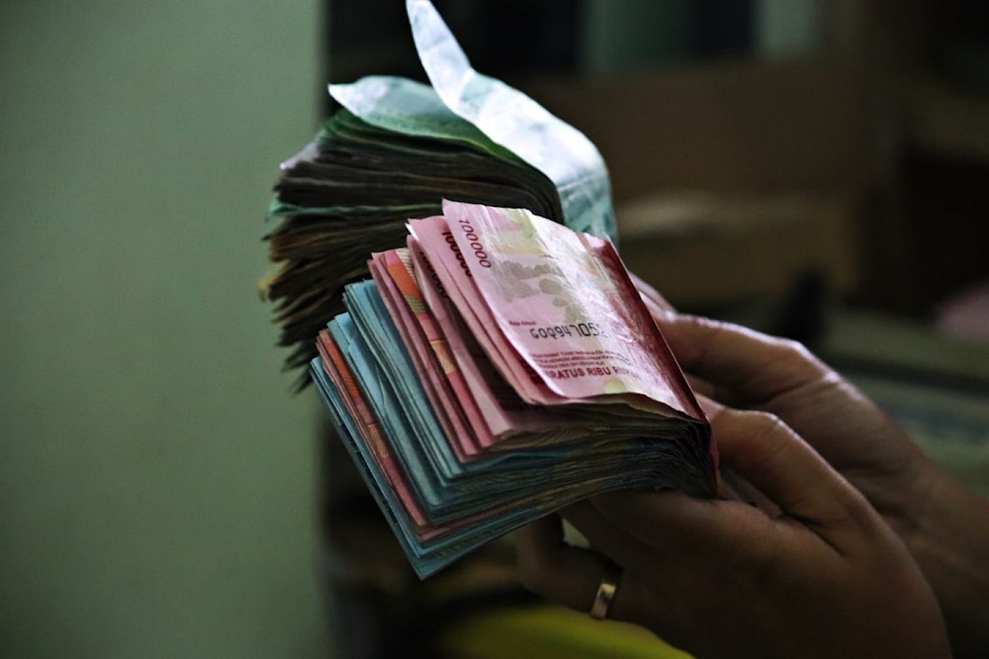 Pidato Kenyang, Perut Kosong