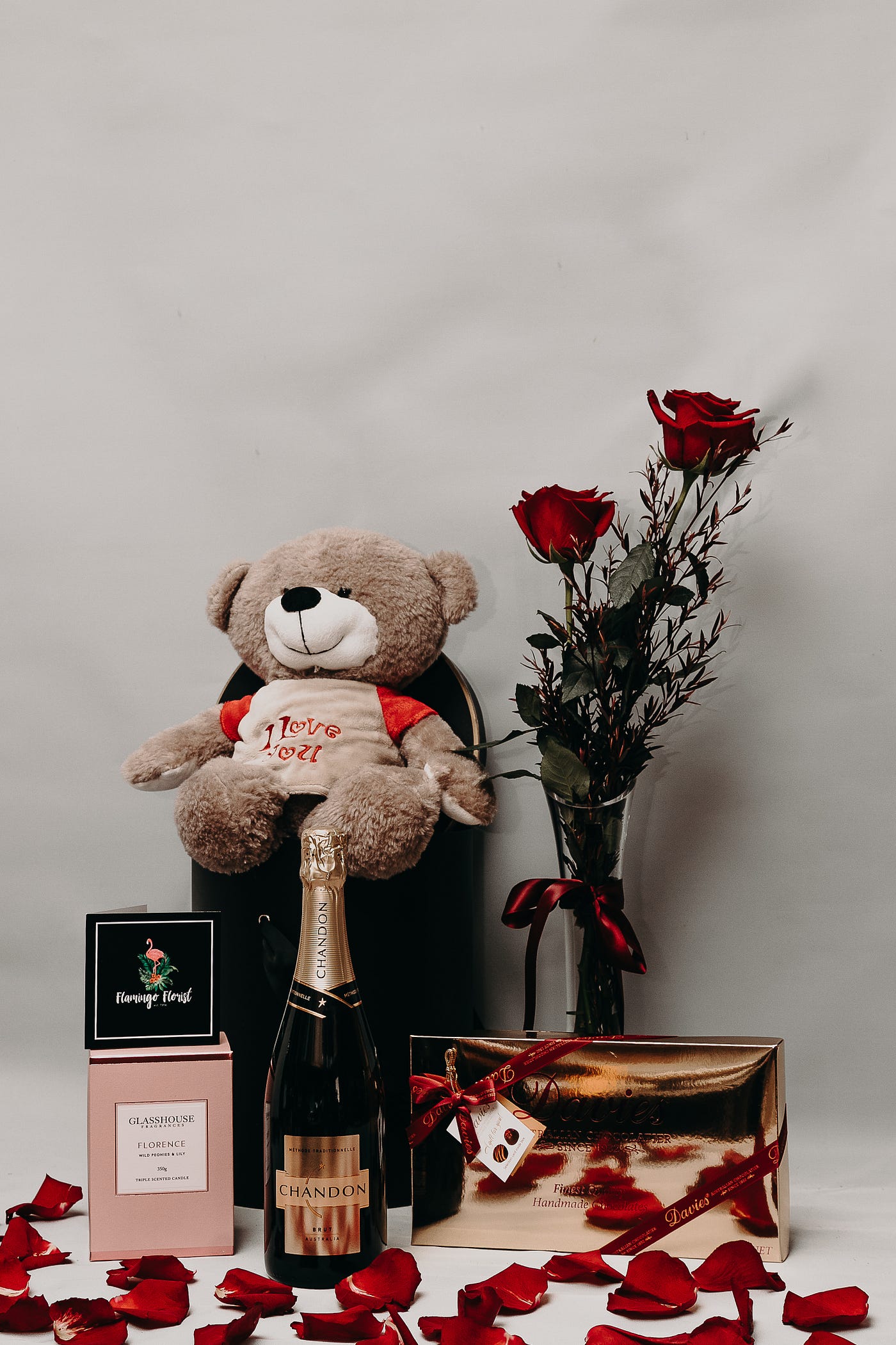 Flamingo Florist makes it easy to order flowers online in Nowra NSW with a wide range of fresh…