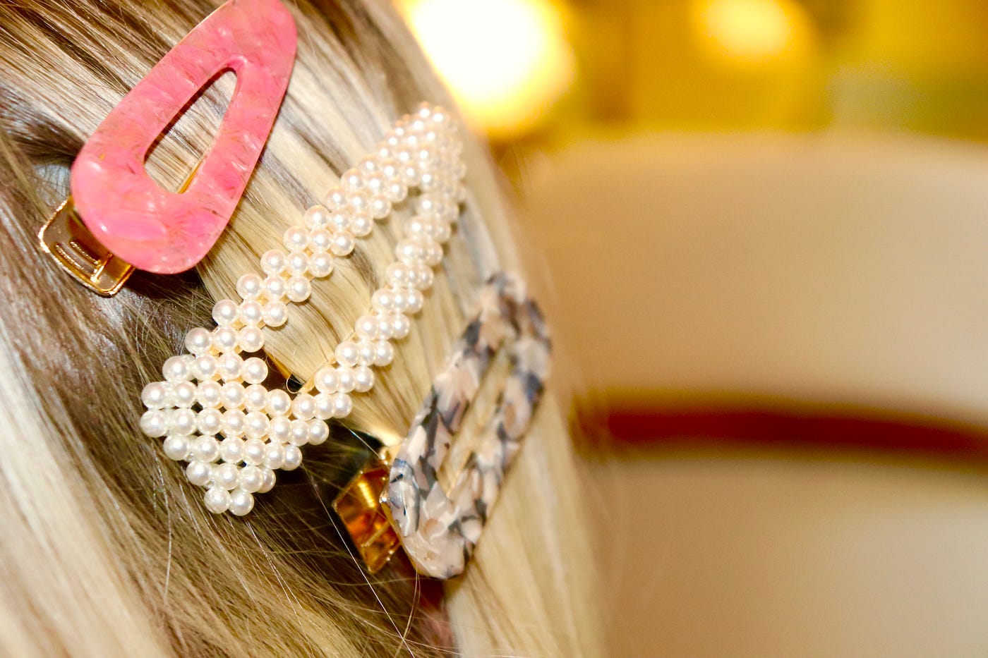 Pearl Scattering: The 2020 Pearl Hair Accessory Trend