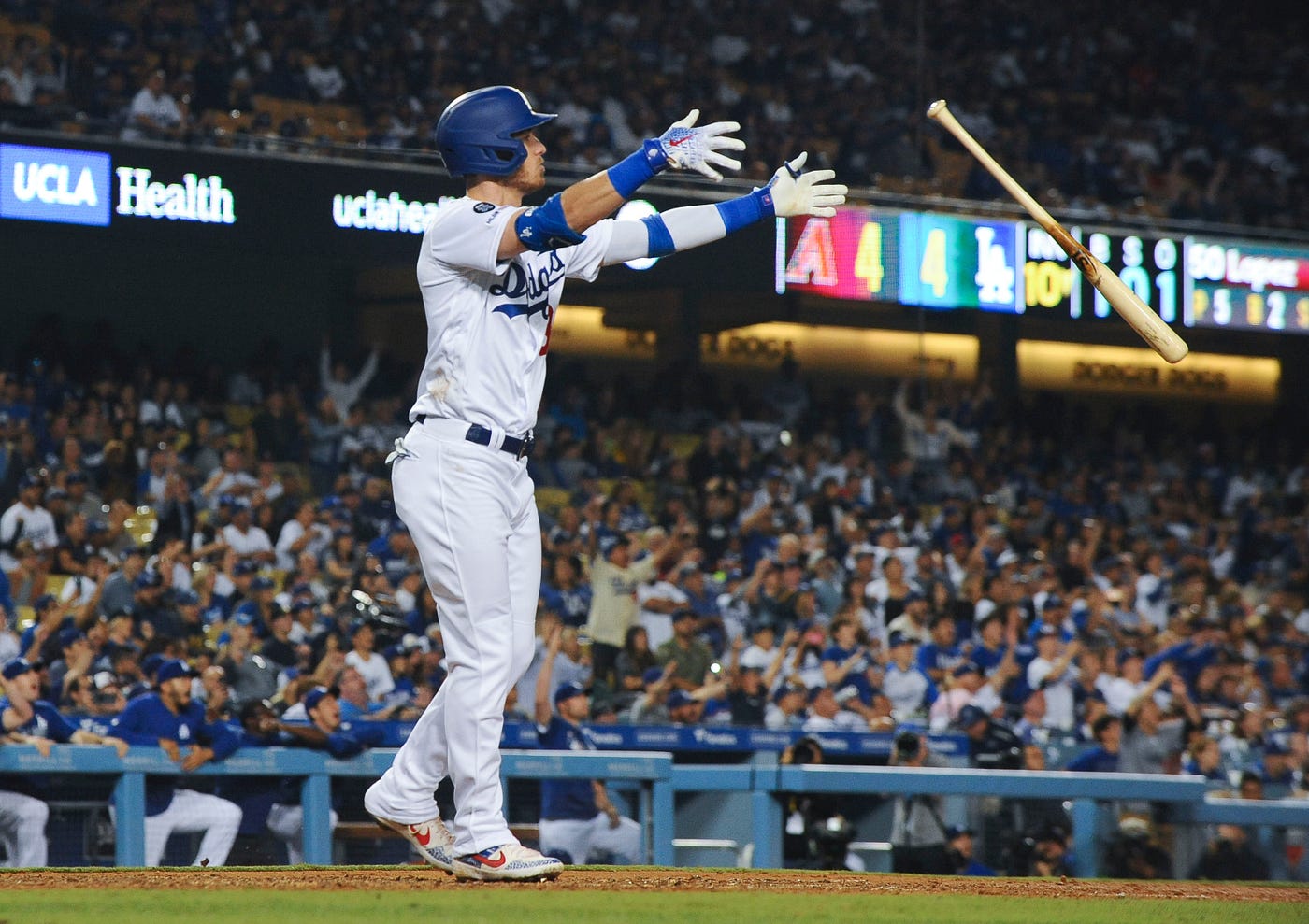 Cody Bellinger named National League Player of the Month for July