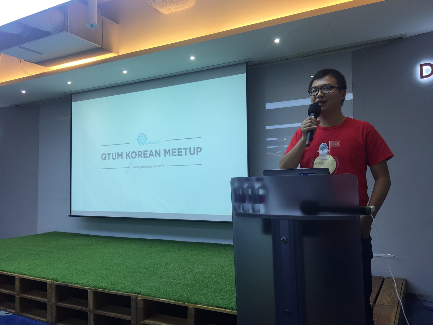 퀀텀(Qtum)팀 서울 밋업 및 방문기. 안녕하세요! 불금을 보내고 계신가요? 저는 탈중앙화 거래소 관련 밋업을… | by Erica  | Medium