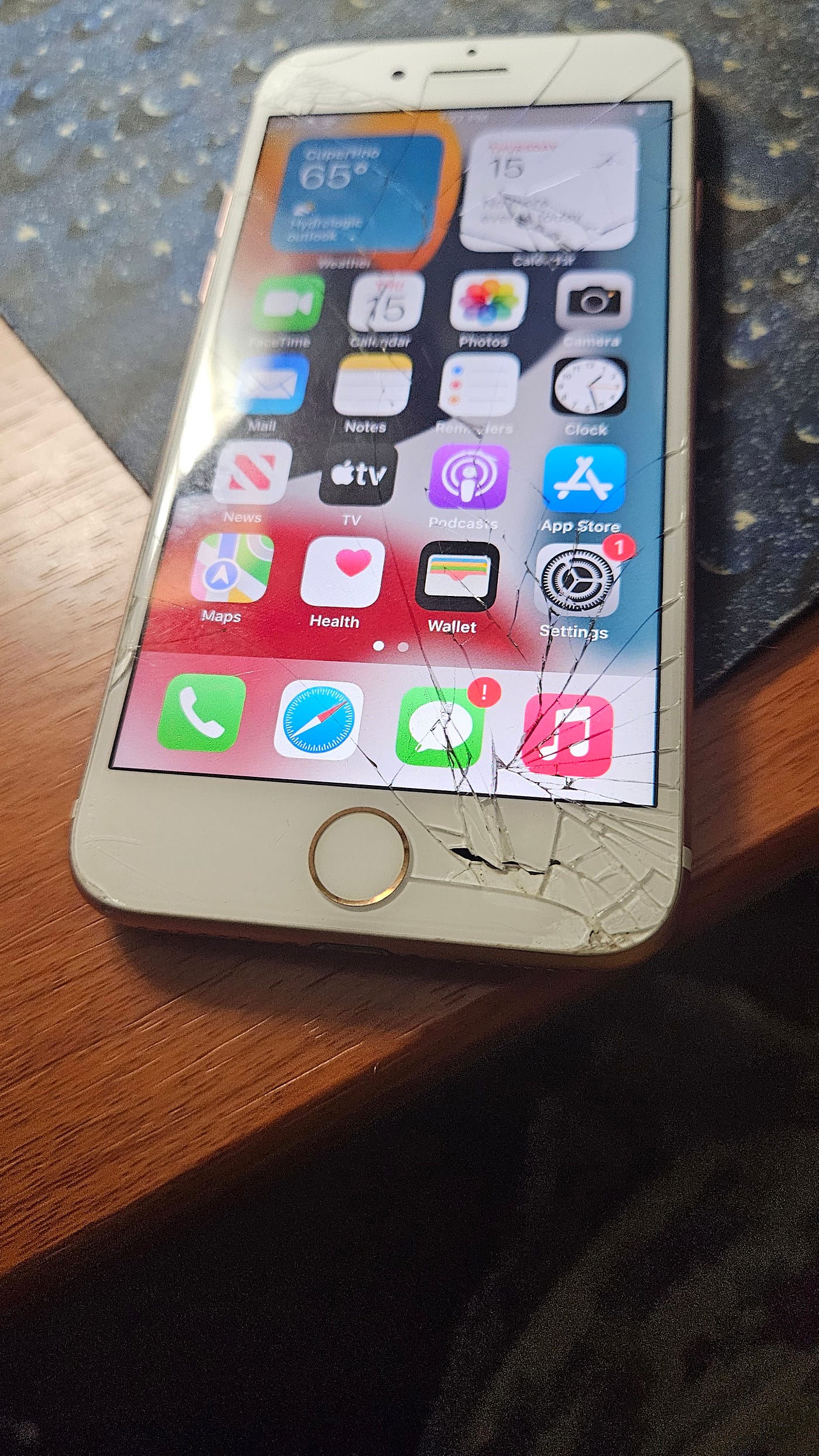 Iphone 6s Plus Broken Screen Rose Gold Cracked Iphone Plus Screen
