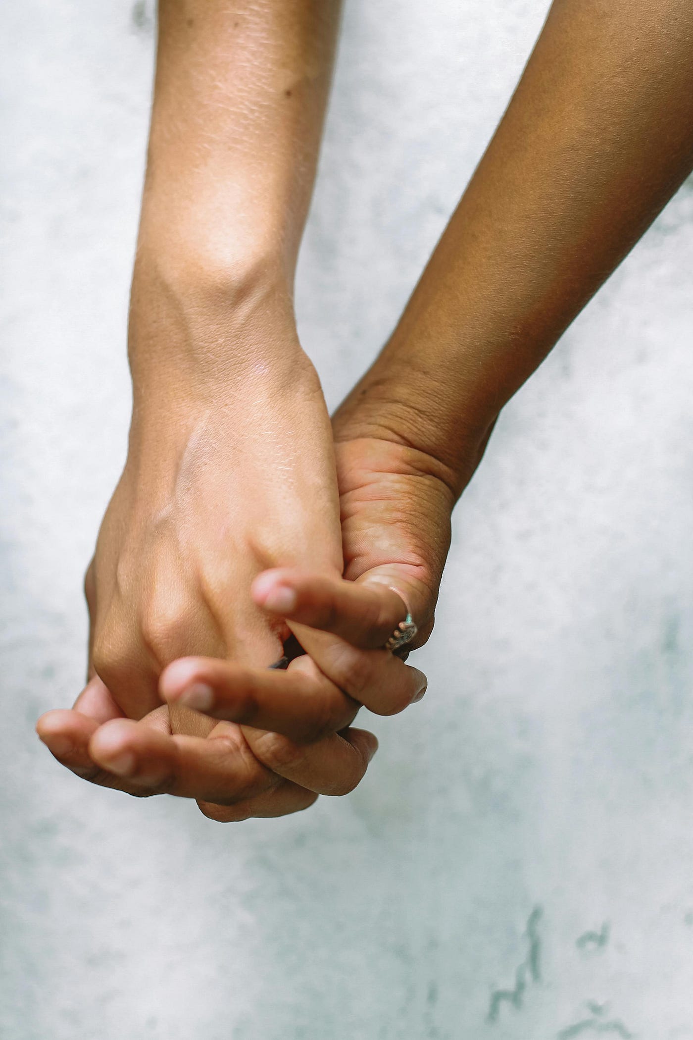 Resonance and Dependency — When Meaning Moves Between Self and Other