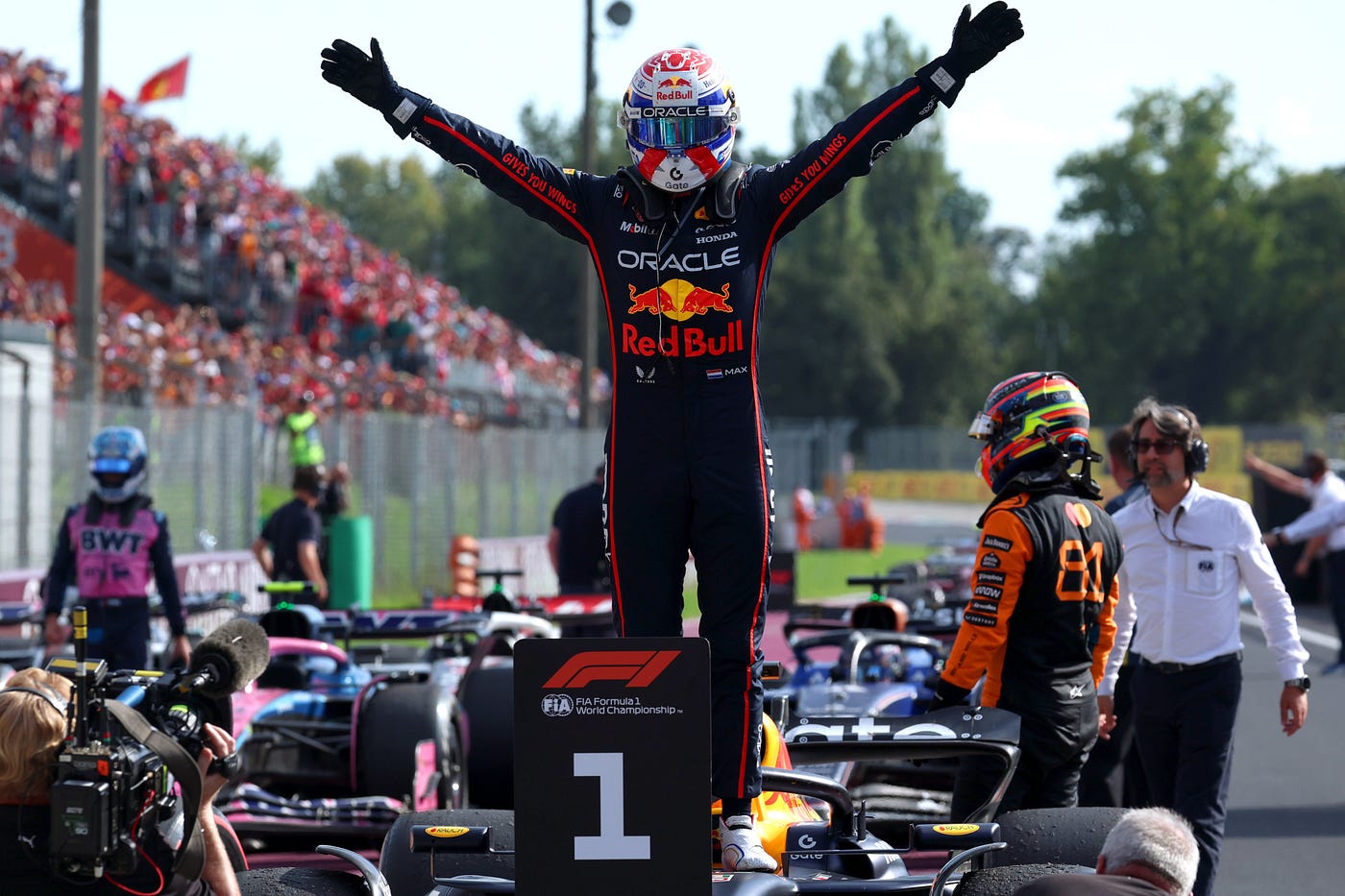 Dominant Verstappen Wins in Monza as McLaren Team Orders Controversy