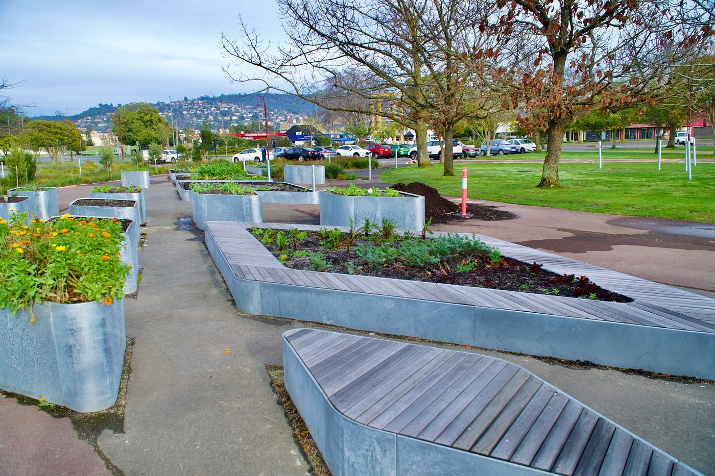 Community gardens: a placemaker's approach to design | by Russ Grayson |  PERMACULTURE journal | Medium, image size:1400x933