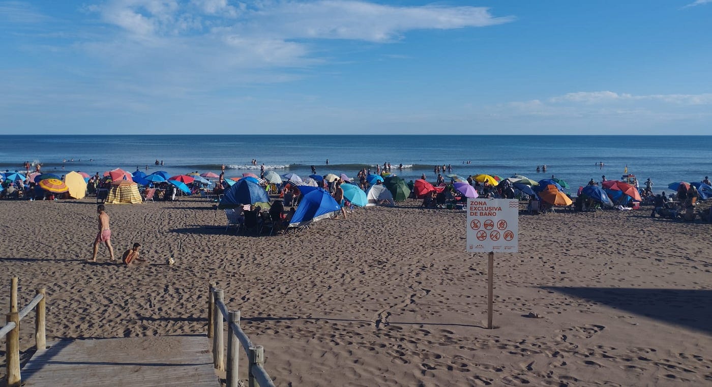 Reflexiones de playa: ¿Cómo van a legalizar que laburemos 12 horas?