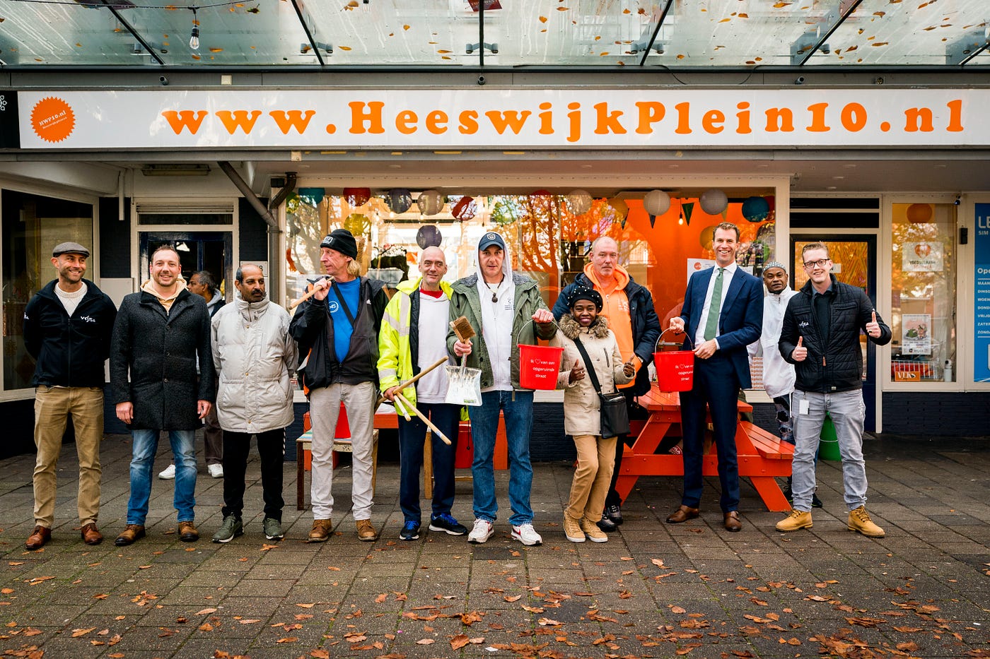 Een schone stoep begint bij de portiek