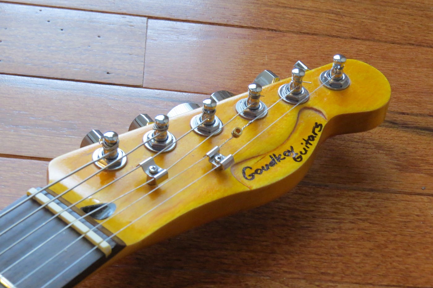 Maglietta Heavy-Metal Bigfoot 2020 - Design Rock Con Chitarra, Cotone E Poliestere (Uomo/Donna) - Foto 3