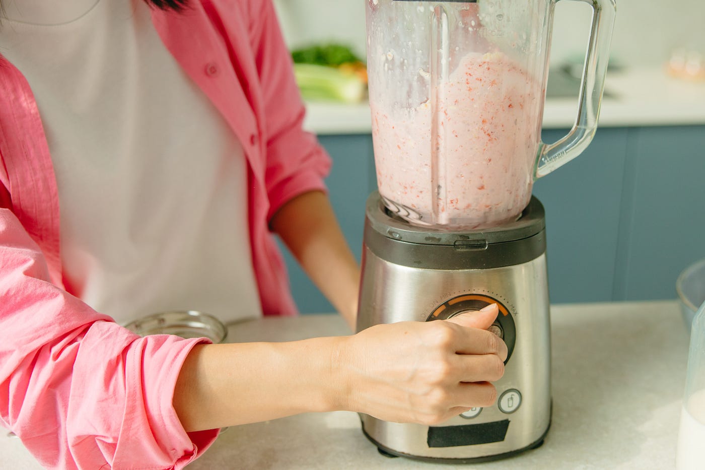 Crushing the Competition: The Best Personal Blenders for Ice-Crushing Power, by TheJuicerReview