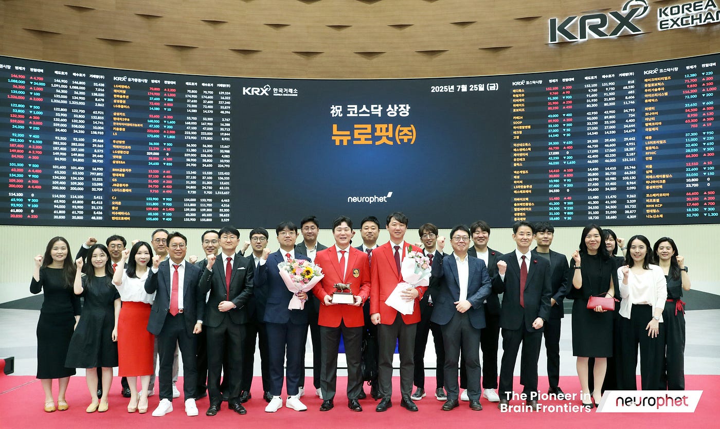 Neurophet employees pose for a commemorative photo at the KOSDAQ listing ceremony.