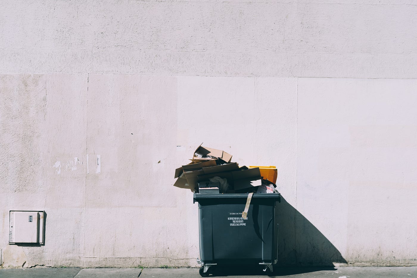 Science has a garbage problem. Why aren't recycling schemes more