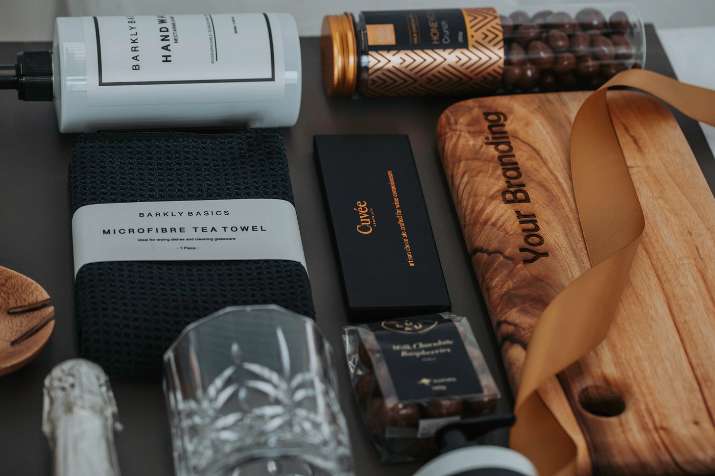Custom Branded Corporate Hampers for Premium Clients