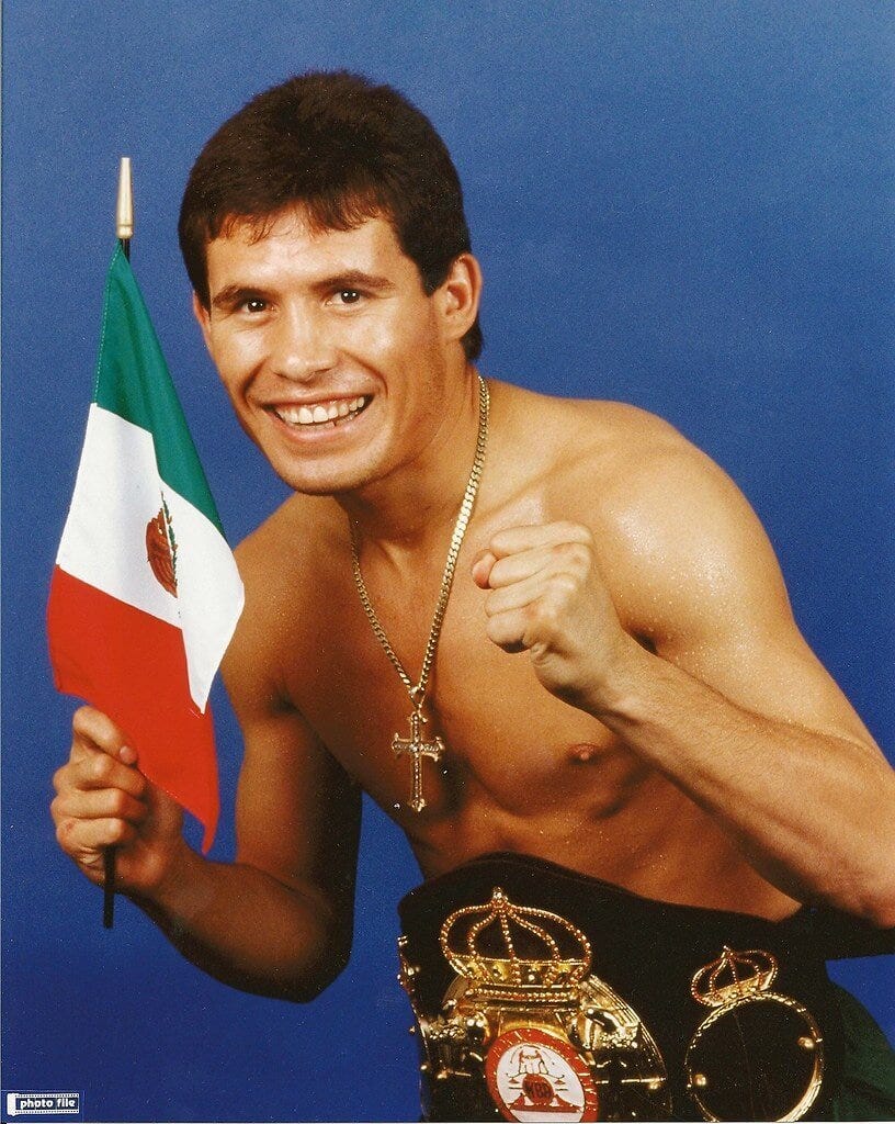 THE 100 GREATEST BOXERS OF ALL TIME #21: JULIO CESAR CHAVEZ | by ...