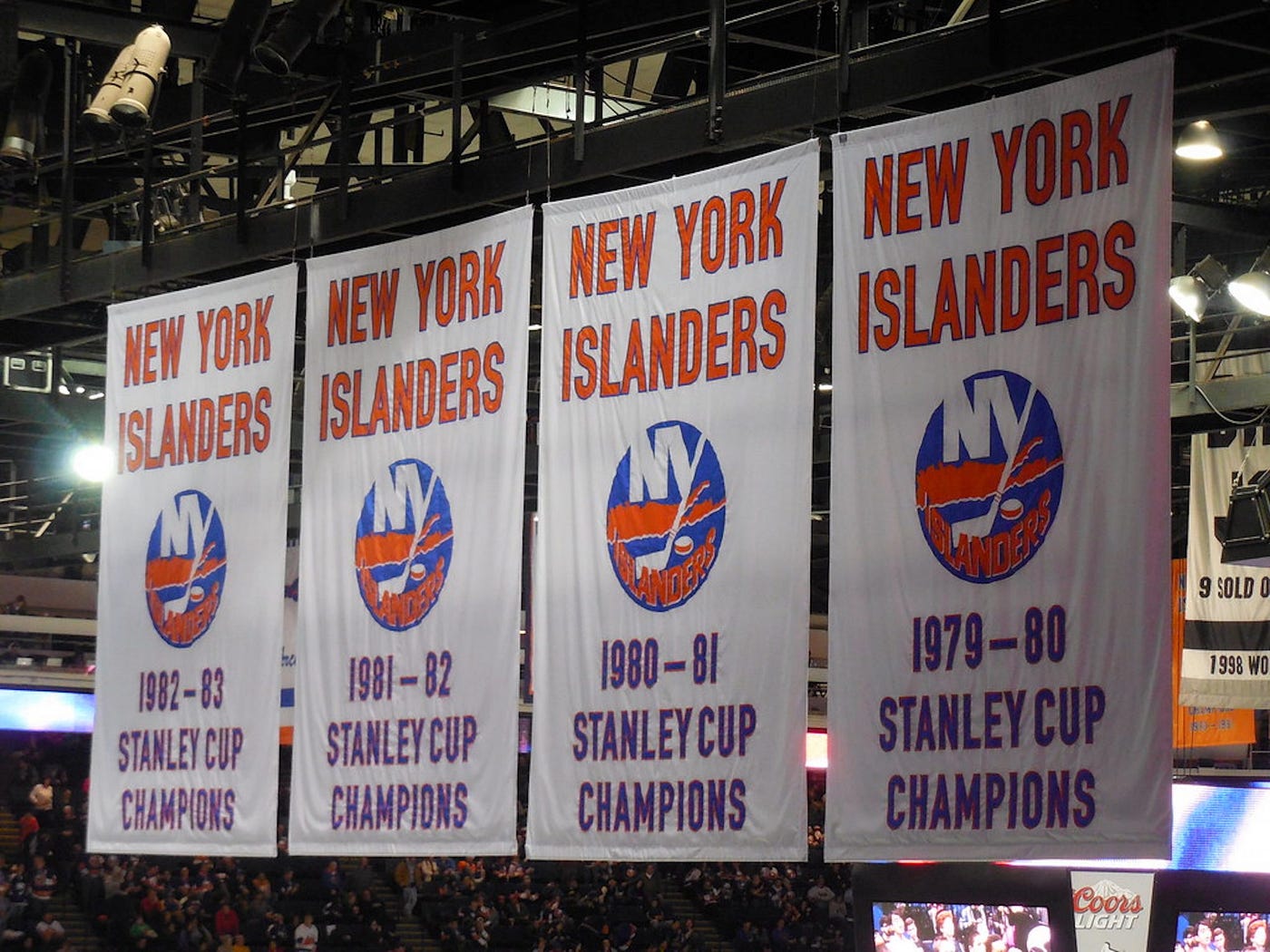 Islanders achieve legendary status with 1983 Stanley Cup