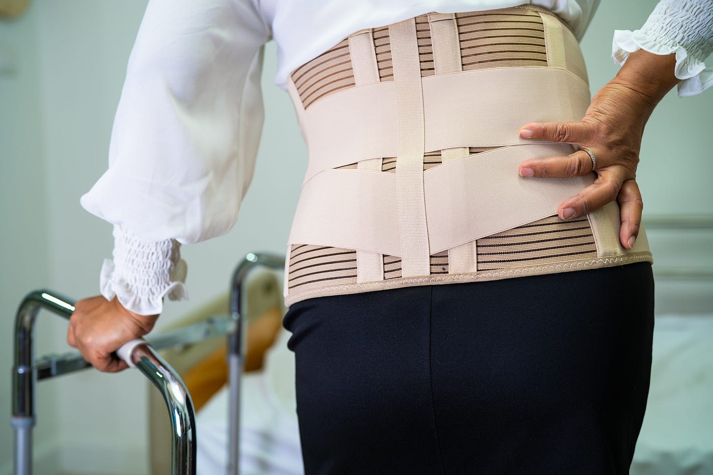 Benefits of Using a Back Brace for Lower Back Pain