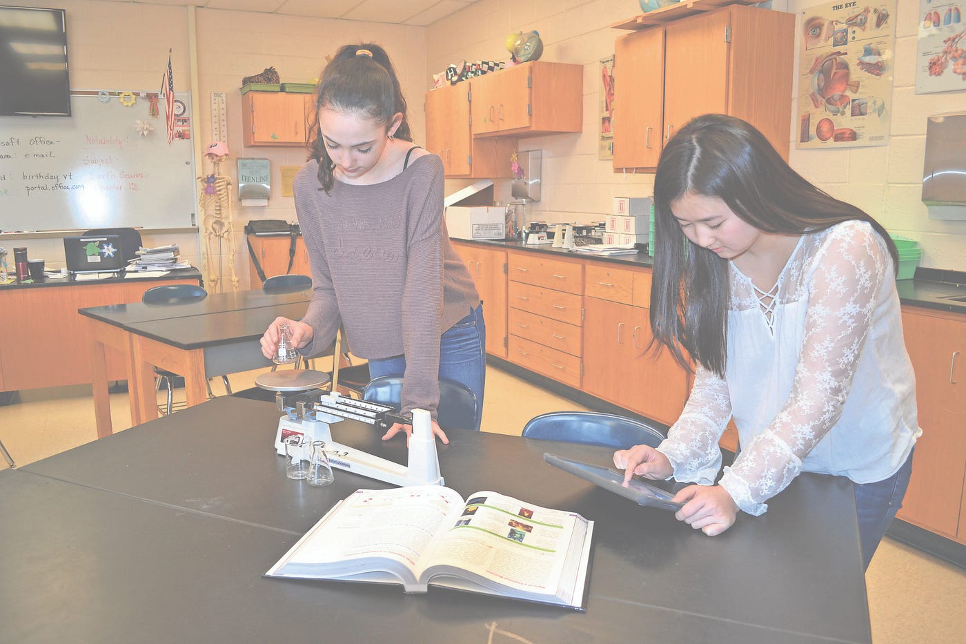 STEM lunches at VMS expose eighth grade girls to emerging fields