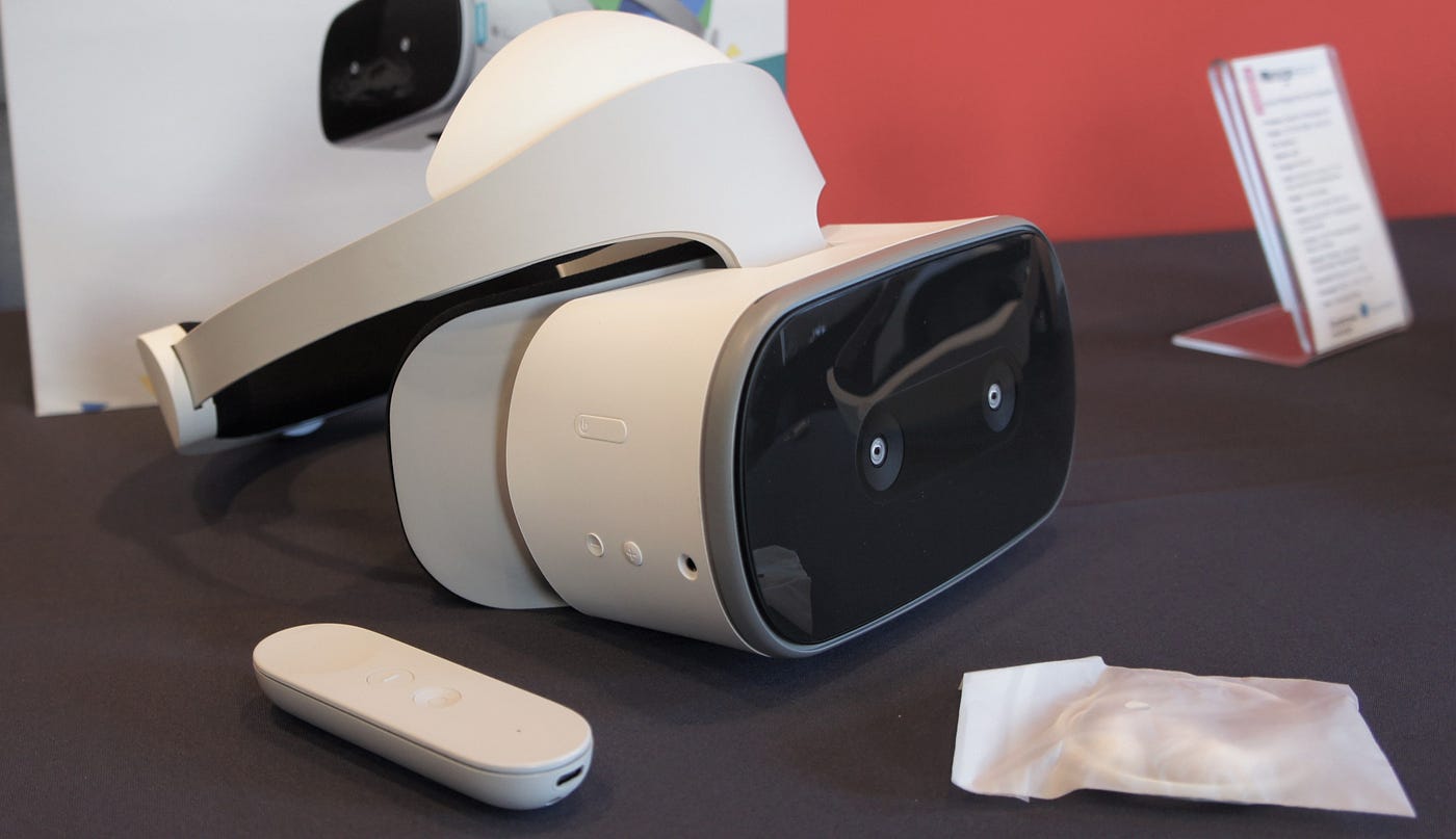 Lenovo Mirage Solo with Daydream: Hands on with the next big thing in VR |  by Lance Ulanoff | Medium