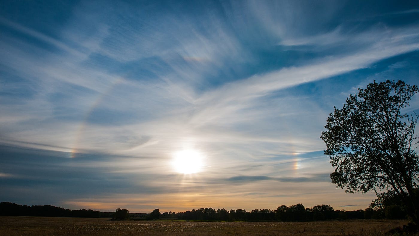 El Paso's Hilarious Comments On What A Sun Halo Means