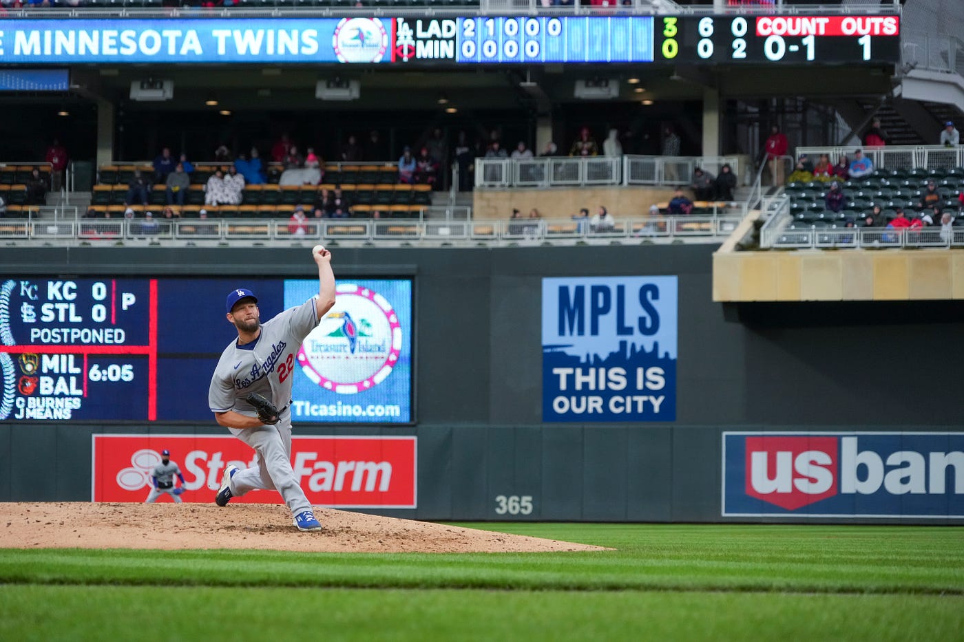 Clayton Kershaw's Perfect Curveball 