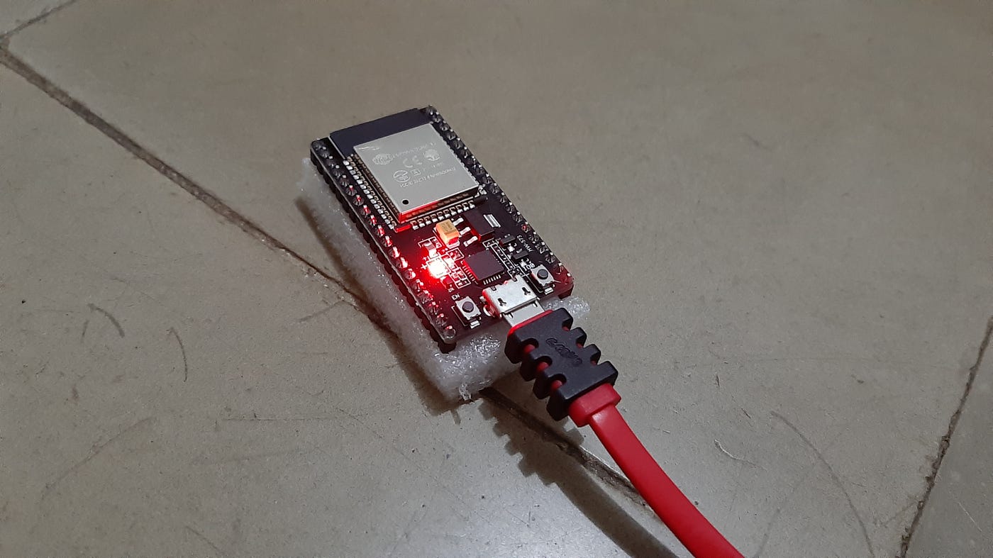 Using an ESP32-H2 to blink an LED 