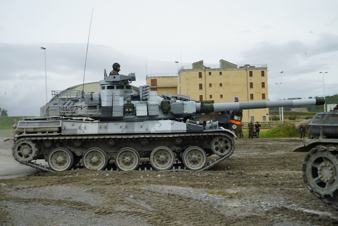 French AMX-30B with Brenus reactive armour in urban camouflage in 2016. Credit: By G.Garitan — Own work, CC BY-SA 4.0