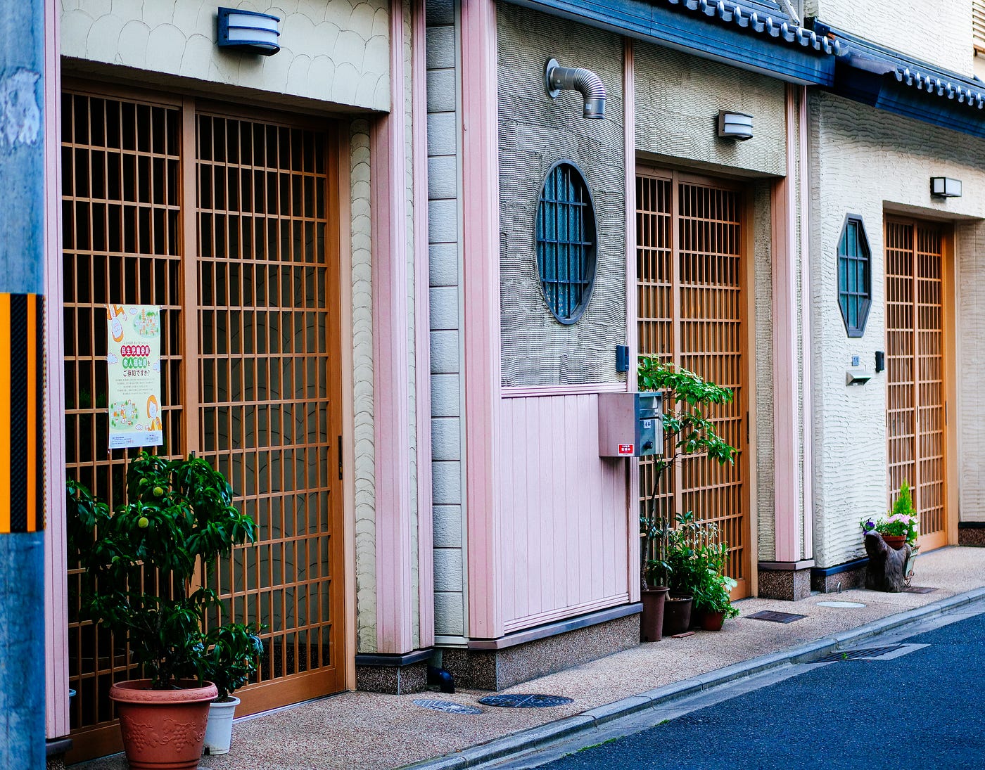 Exploring Japan's Tradition of Outdoor Houseplants | by Philip | Medium