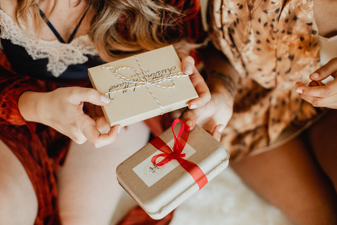 Three Examples Of How Narcissists Use Gift-Giving To Fulfill Their Desires  | By Carrie Wynn | The Virago | Medium