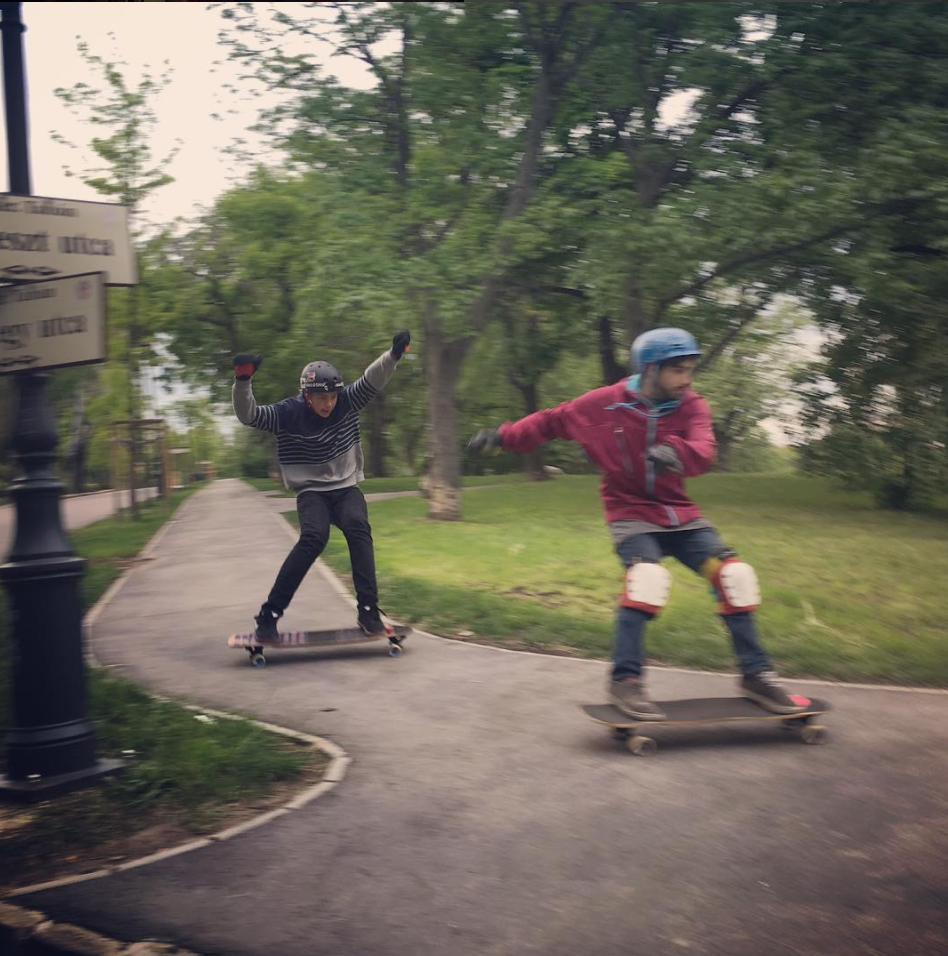 Budapesti longboard helyek. Longboardos szemmel Budapest igazán jó… | by  Wakeshoptours | Longboard Magyarország | Medium