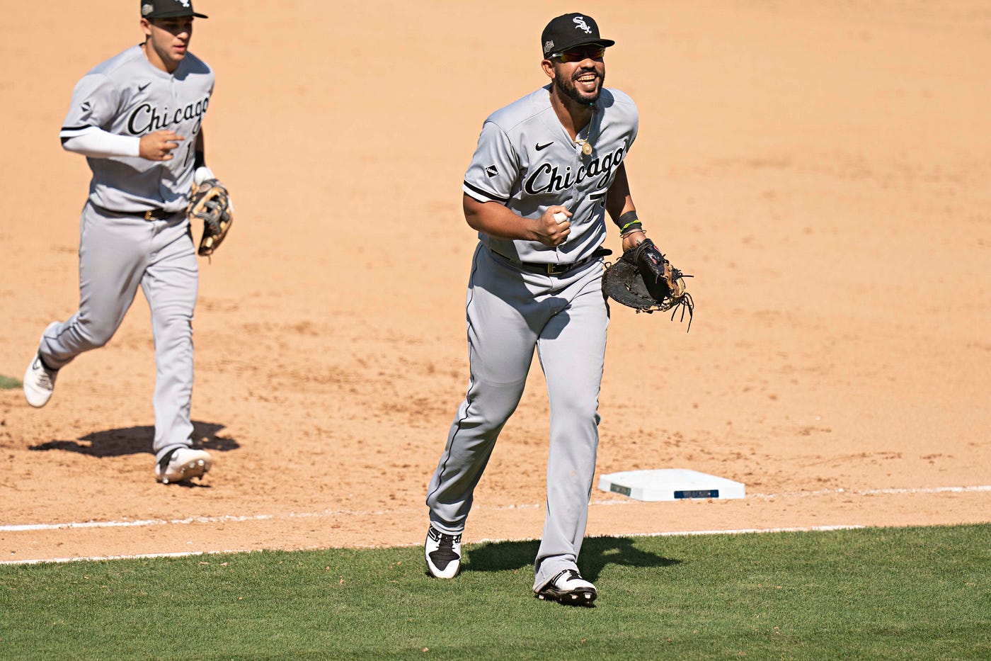 The Ys have it: Yonder Alonso = Yasmani Grandal, with a side of