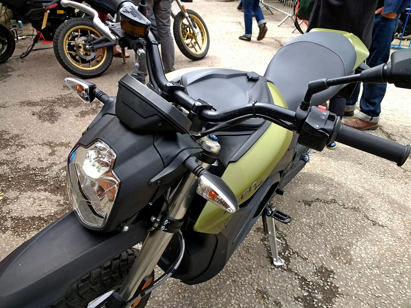 Zero DS Motorcycle Review — What's an electric motorbike like to ride?, by Richard  Eaton