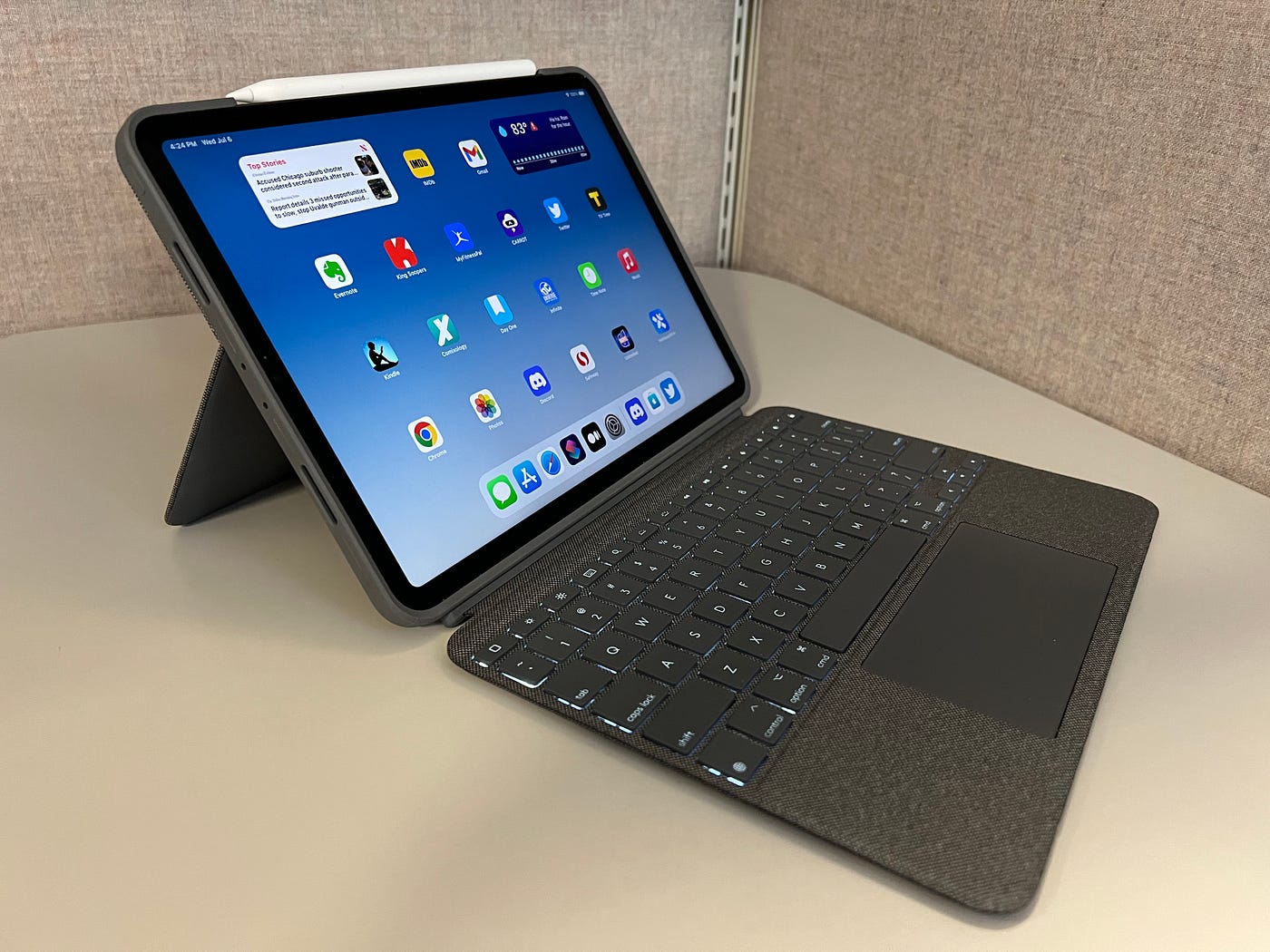 I love the Logitech Combo Touch Keyboard for iPad | by Roger